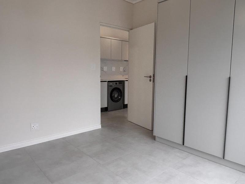 1 Bedroom Property for Sale in Sandown Western Cape